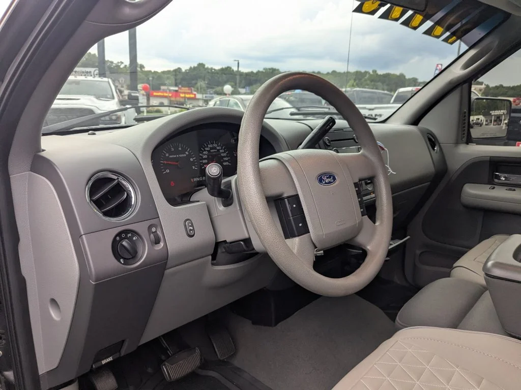 Used 2005  Ford XLT image 13