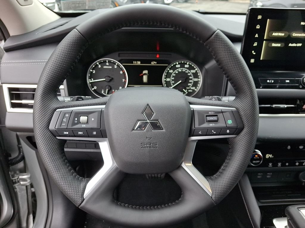 2026 Mitsubishi Outlander SE - Photo 12