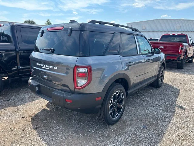 New 2026 Carbonized Gray Metallic Ford Outer Banks® image 4
