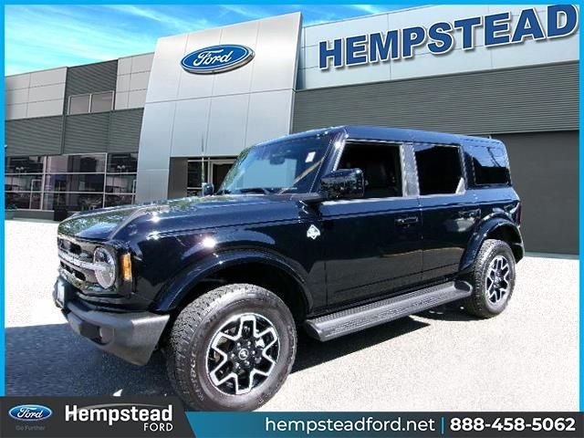 2025 Ford Bronco Outer Banks 4x4's photo