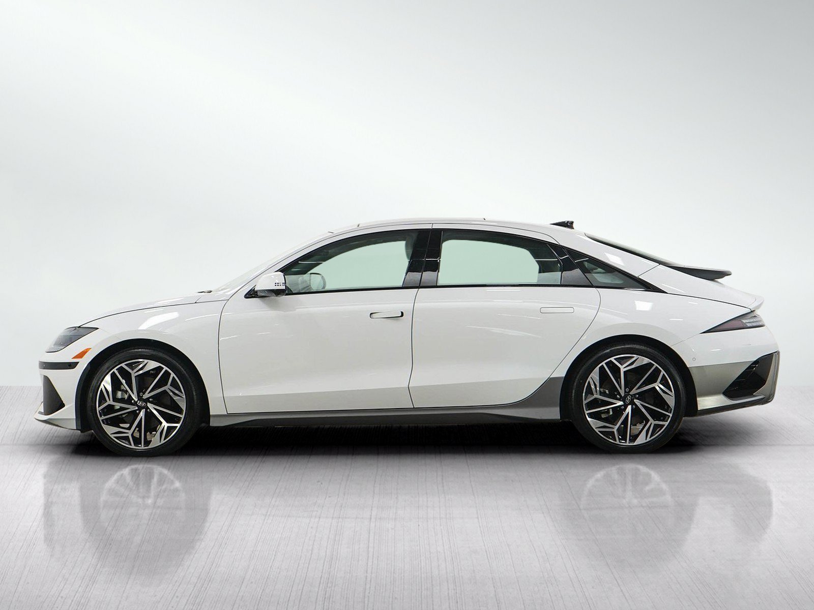 Used 2024 Hyundai IONIQ 6 Limited with VIN KMHM54AC2RA075529 for sale in Minneapolis, MN