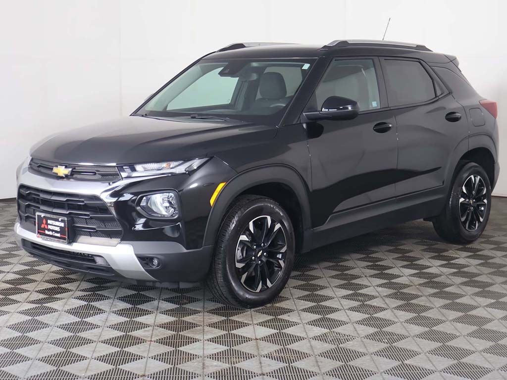 Used 2023 Black Chevrolet LT image 7