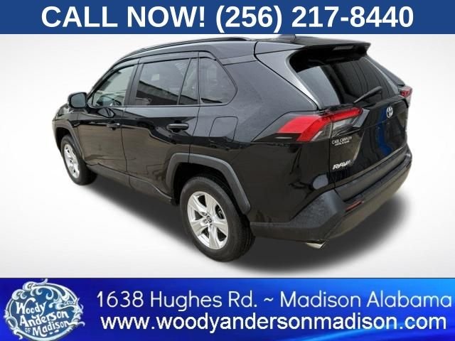 Used 2021 Midnight Black Metallic Toyota XLE image 5