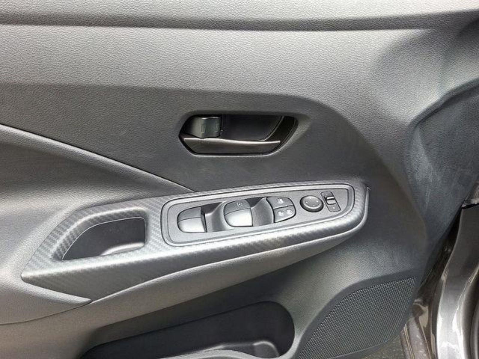 2025 Nissan Versa Sedan S - Photo 8