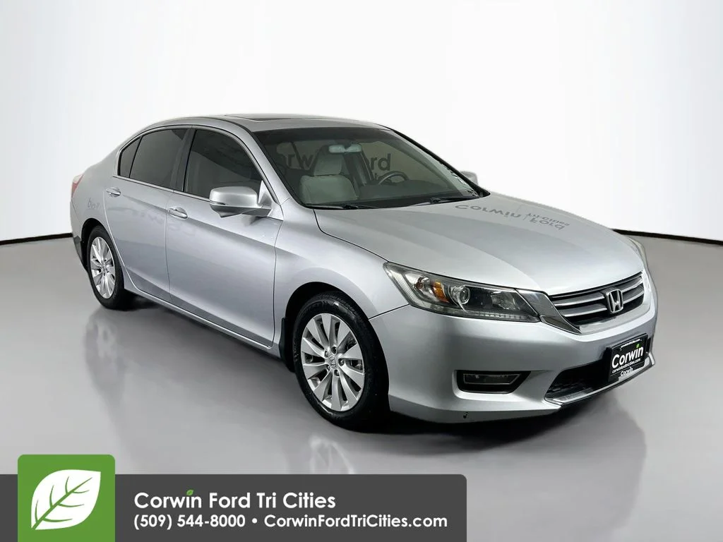 Used 2013  Honda EX image 1