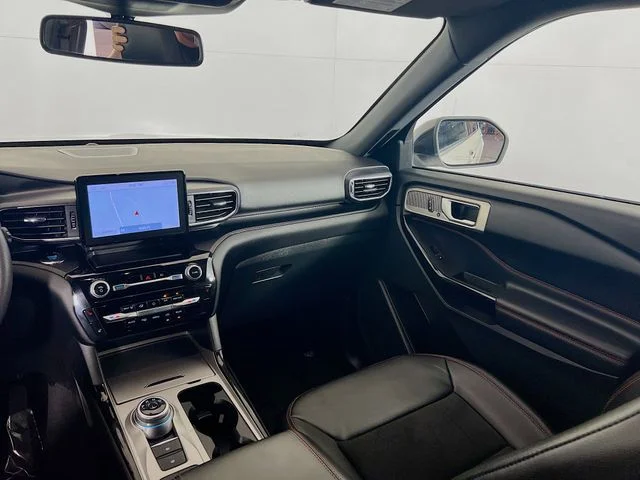 2023 Ford Explorer ST-LINE - Photo 21