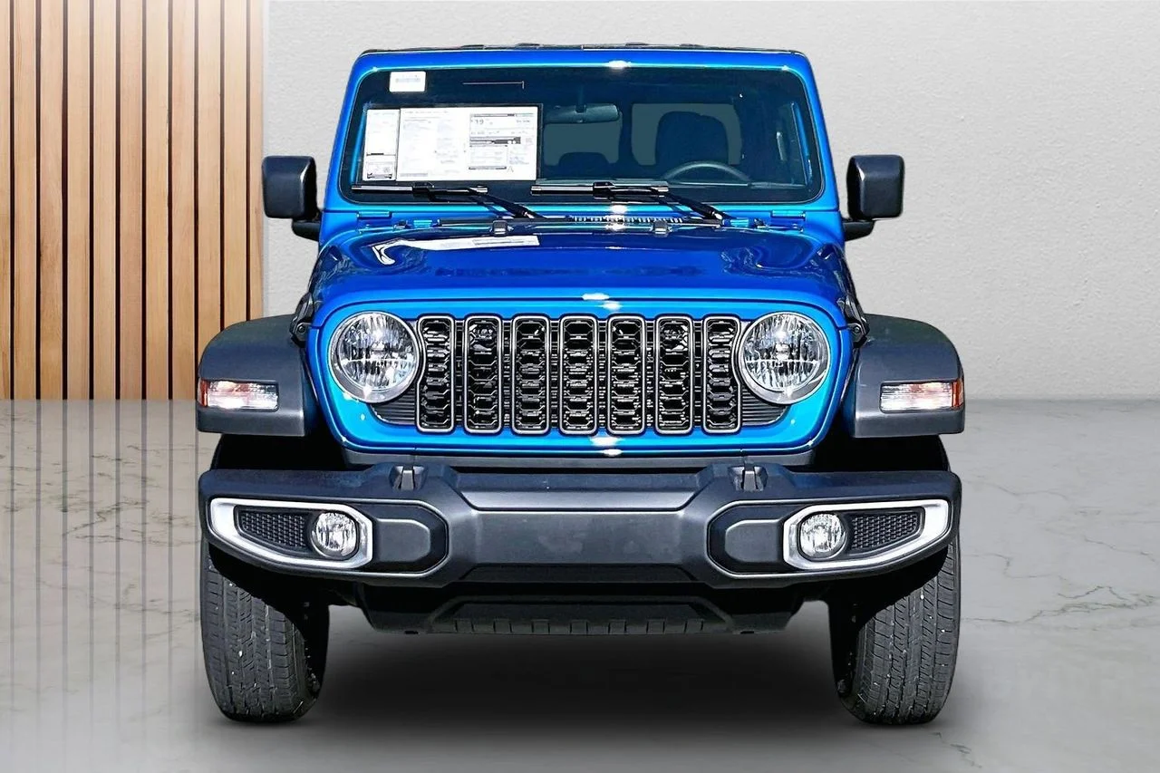 New 2026 Hydro Blue Pearl-Coat Exterior Paint Jeep Sport image 3