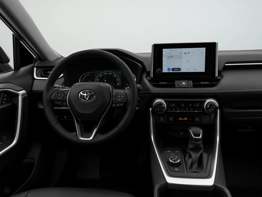 Used 2025 Silver Toyota XLE image 39