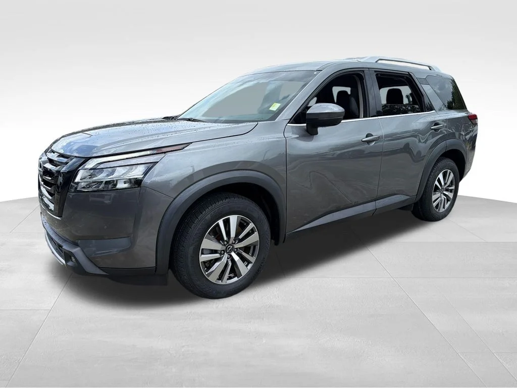 2023 Nissan Pathfinder SL - Photo 3