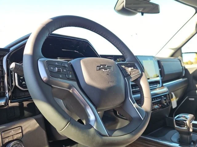 New 2026 Summit White Chevrolet LT Trail Boss image 32