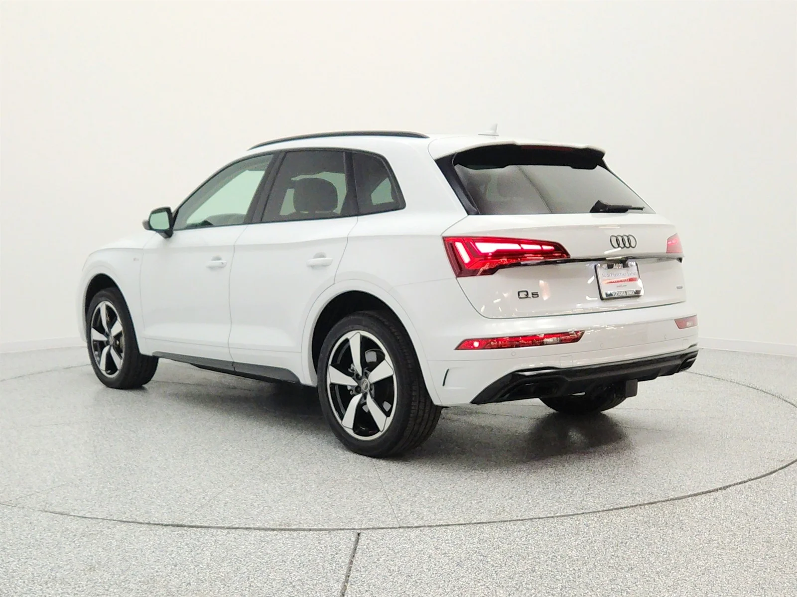 Used 2023 Glacier White Metallic Audi S line Premium Plus image 7