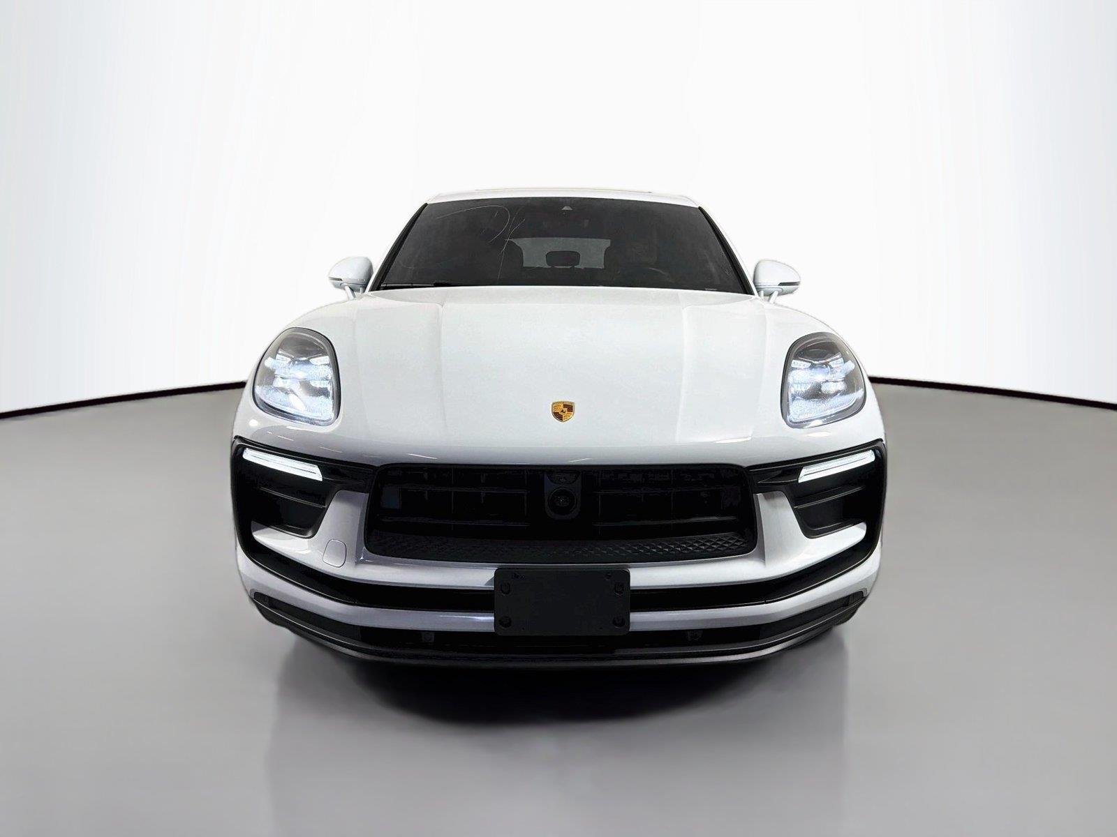 Certified Used 2023 Carrara White Metallic Porsche  image 10
