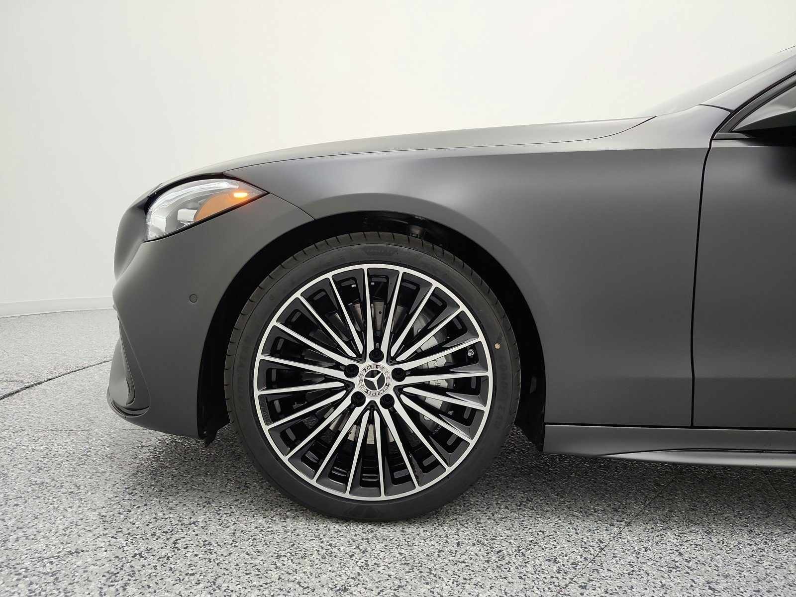 New 2026 MANUFAKTUR exclusive graphite grey magno Mercedes-Benz C 300 Sedan image 28