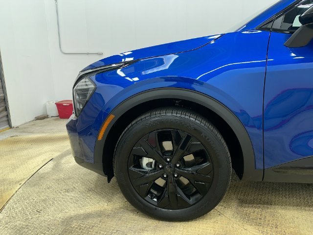 Used 2025 Blue Kia X-Line image 26