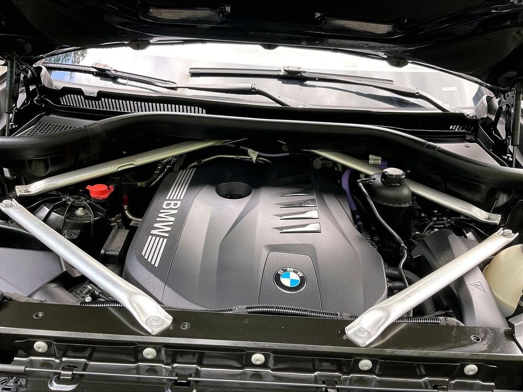 Used 2024 Black BMW xDrive40i image 34