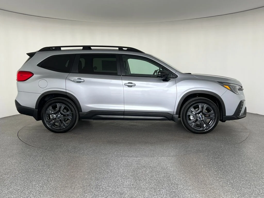 New 2026 ICE SILVER METALLIC Subaru Onyx Edition Touring 7-Passenger image 2