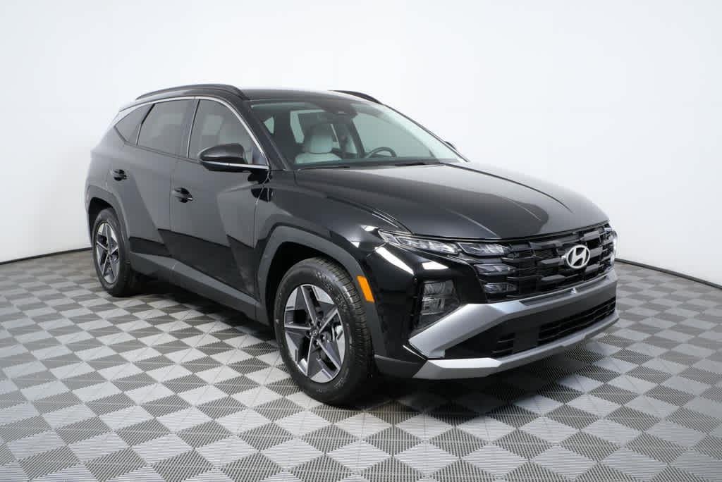 New 2026 Phantom Black Hyundai SEL FWD image 2