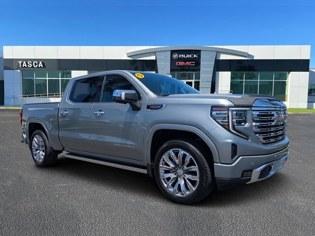 2023 GMC Sierra 4WD Crew Cab Short Box Denali's photo