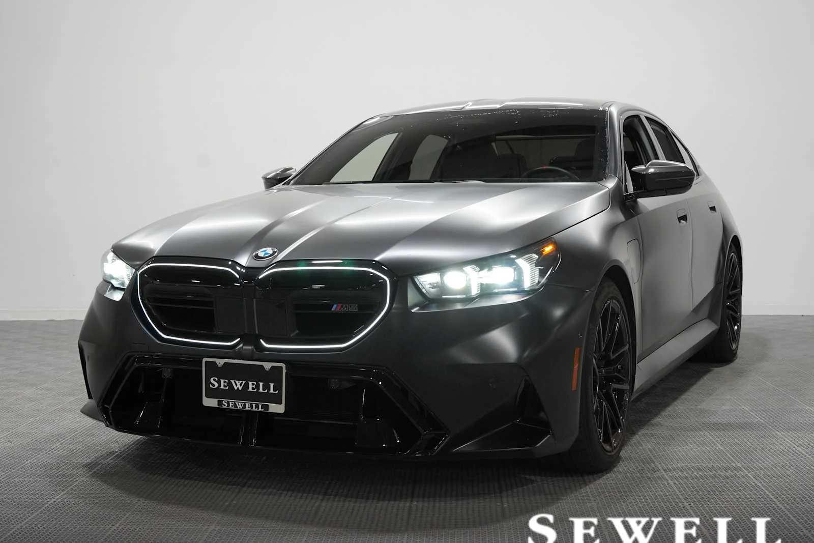 2025 BMW M5 M5 Sedan's photo