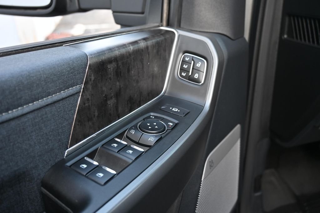 Used 2026 Gray Metallic Ford Lariat image 21