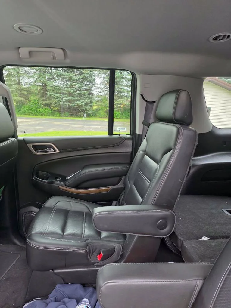 Used 2019 Silver GMC Denali image 3