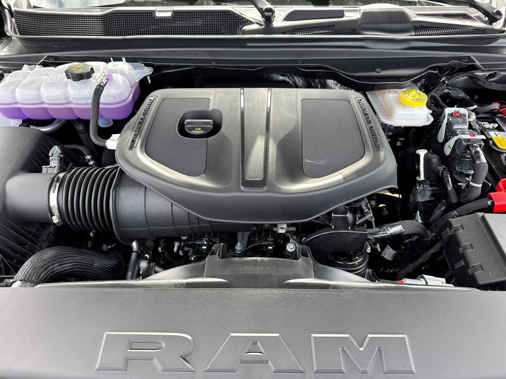 New 2027 Diamond Black Crystal Pearl-Coat Exterior Paint RAM Rebel image 9