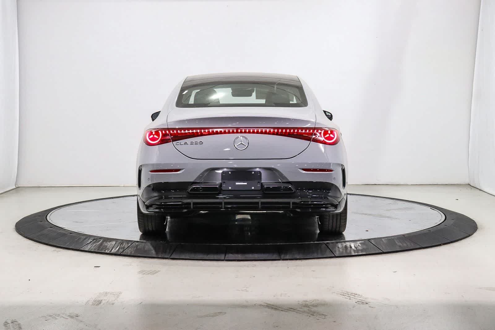 New 2027 MANUFAKTUR Alpine Grey Mercedes-Benz CLA 220 Hybrid image 3