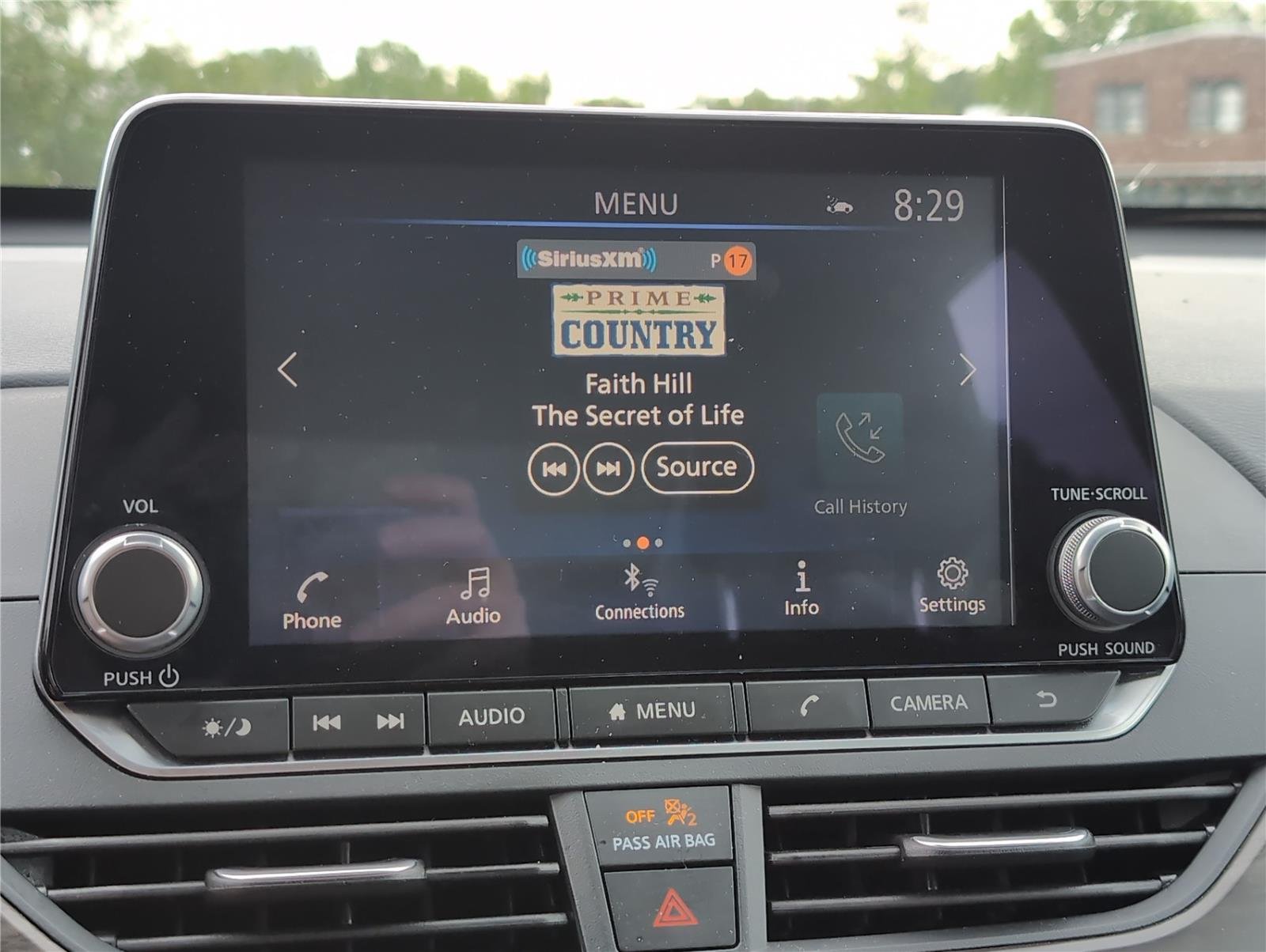 2025 Nissan Altima SV - Photo 21
