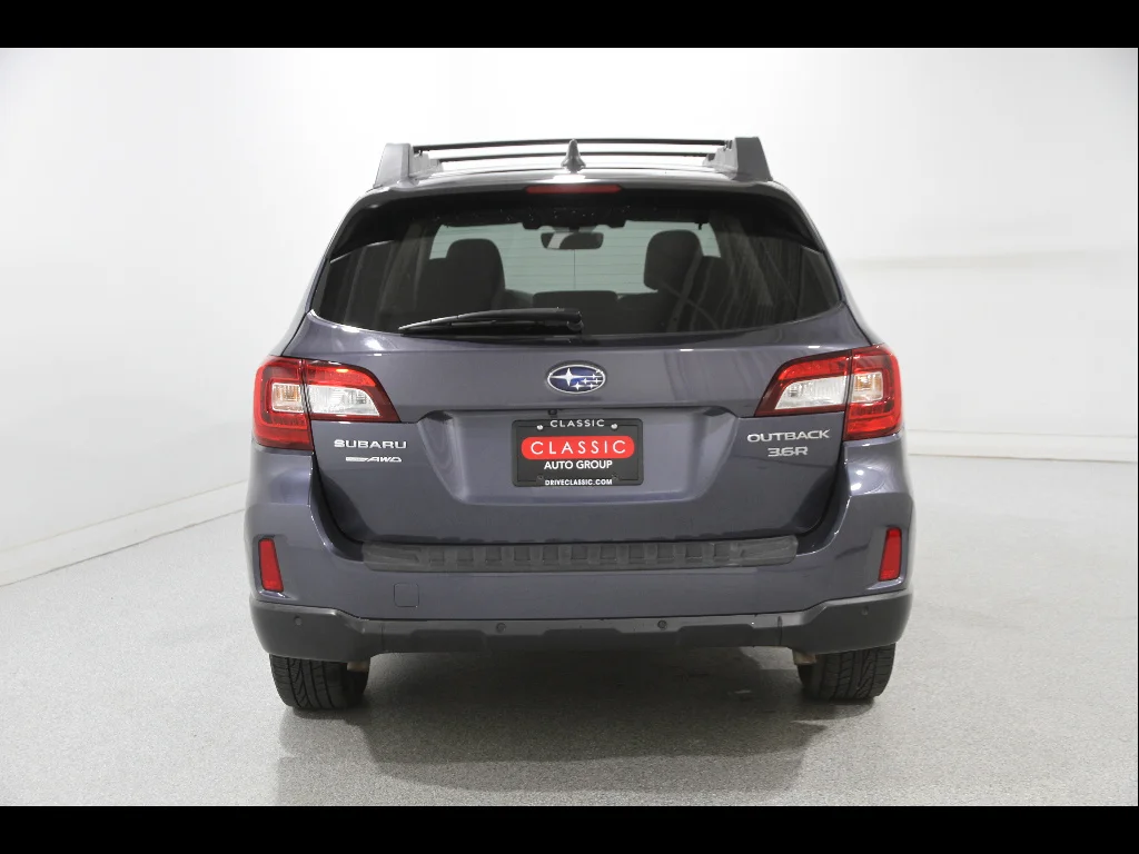Used 2017 Carbide Gray Metallic Subaru 3.6R Limited image 20