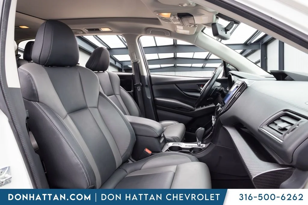Used 2022 White Subaru Onyx Edition image 22