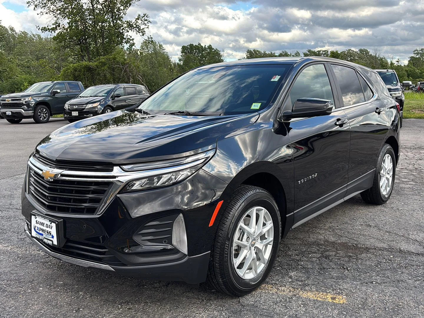 Used 2023 Mosaic Black Metallic Chevrolet LT image 7
