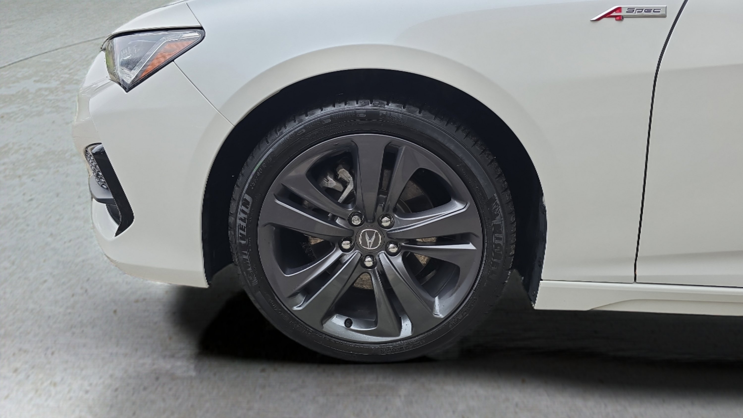 Used 2022 White Acura SH-AWD w/A-Spec Package image 9