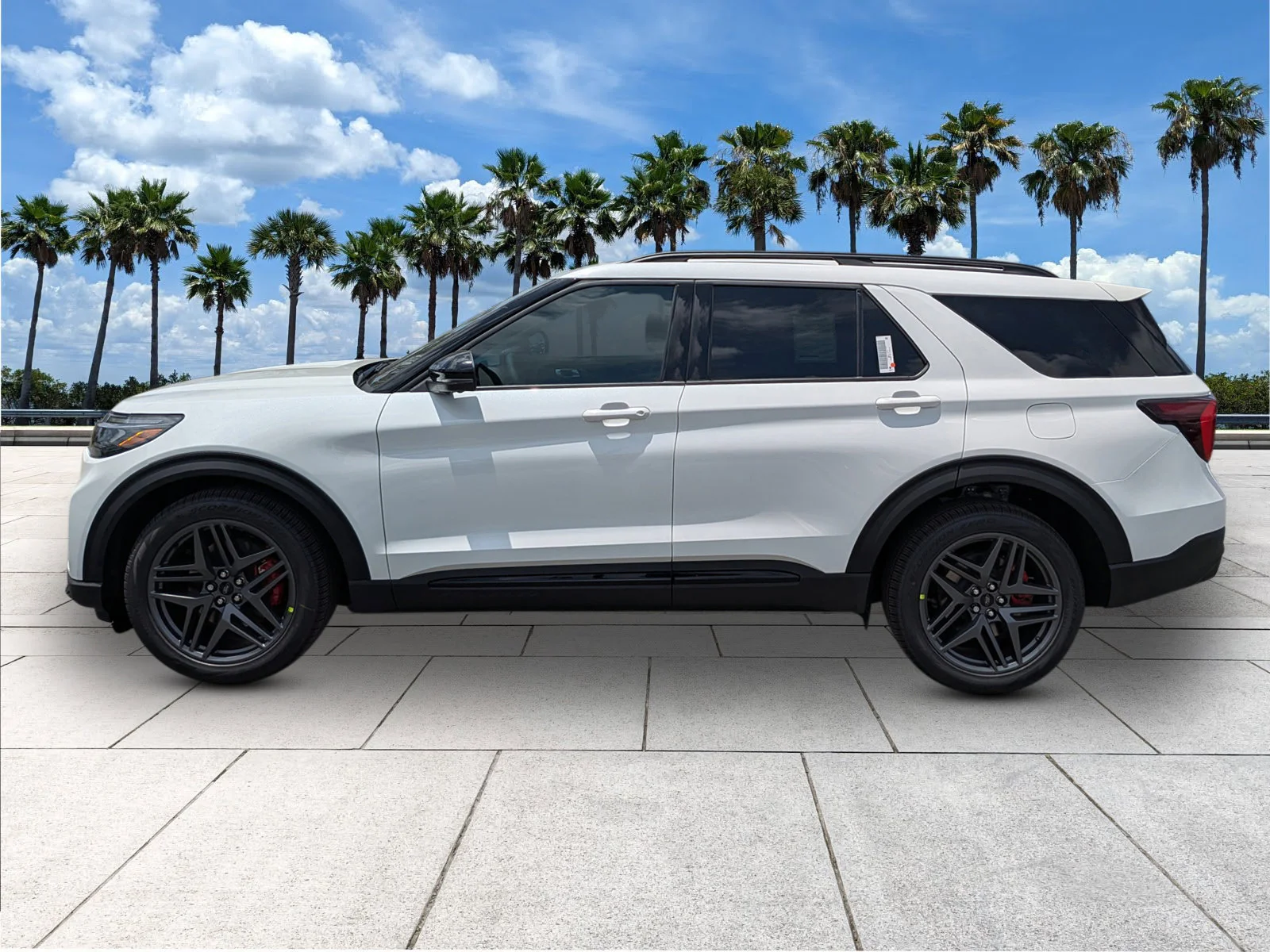 New 2026 Star White Metallic Tri-Coat Ford ST image 4