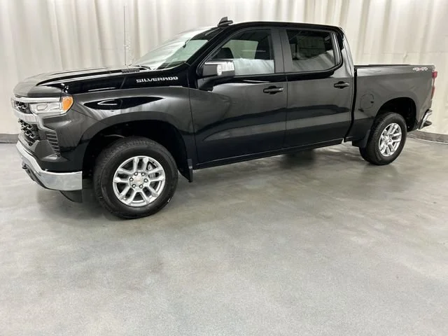2026 Chevrolet Silverado 1500 LT - Photo 2
