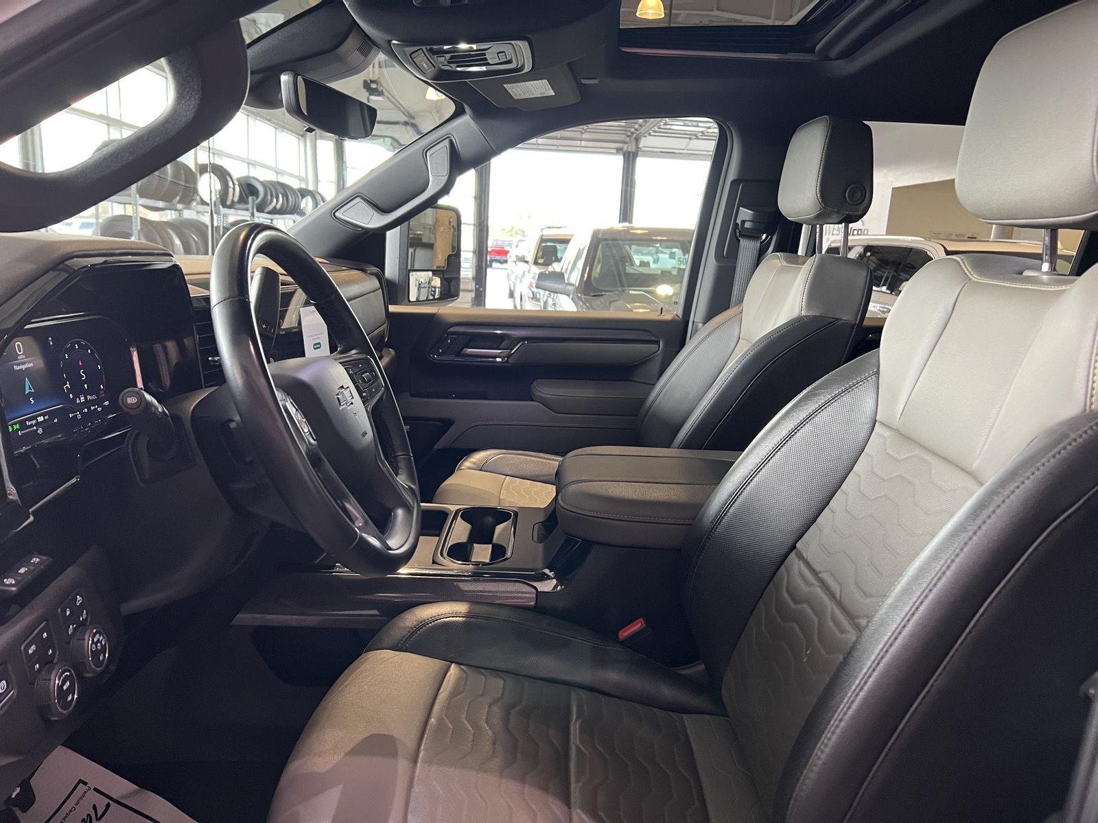 Used 2025 Summit White Chevrolet ZR2 image 14