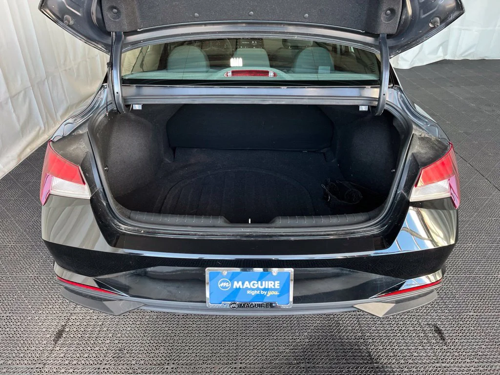 Used 2021 Black Hyundai SEL image 23