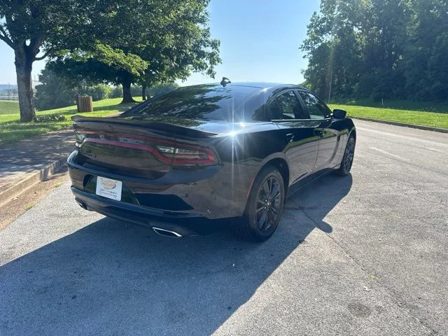 Used 2023 Black Dodge SXT image 7