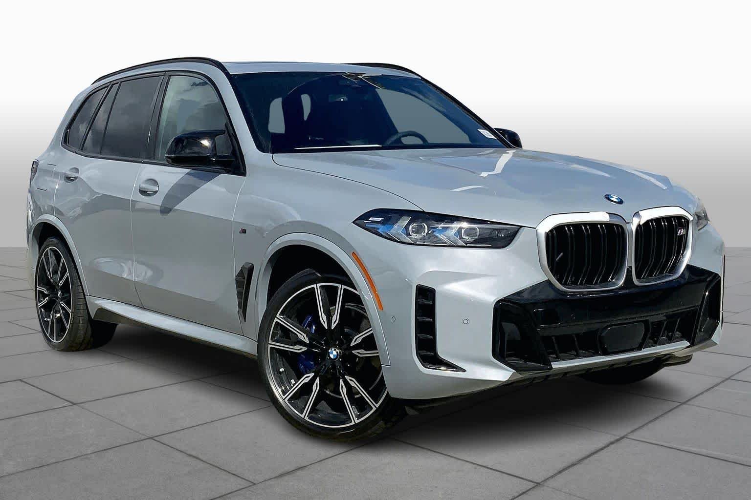 Used 2026 Brooklyn Grey Metallic BMW M60i image 2