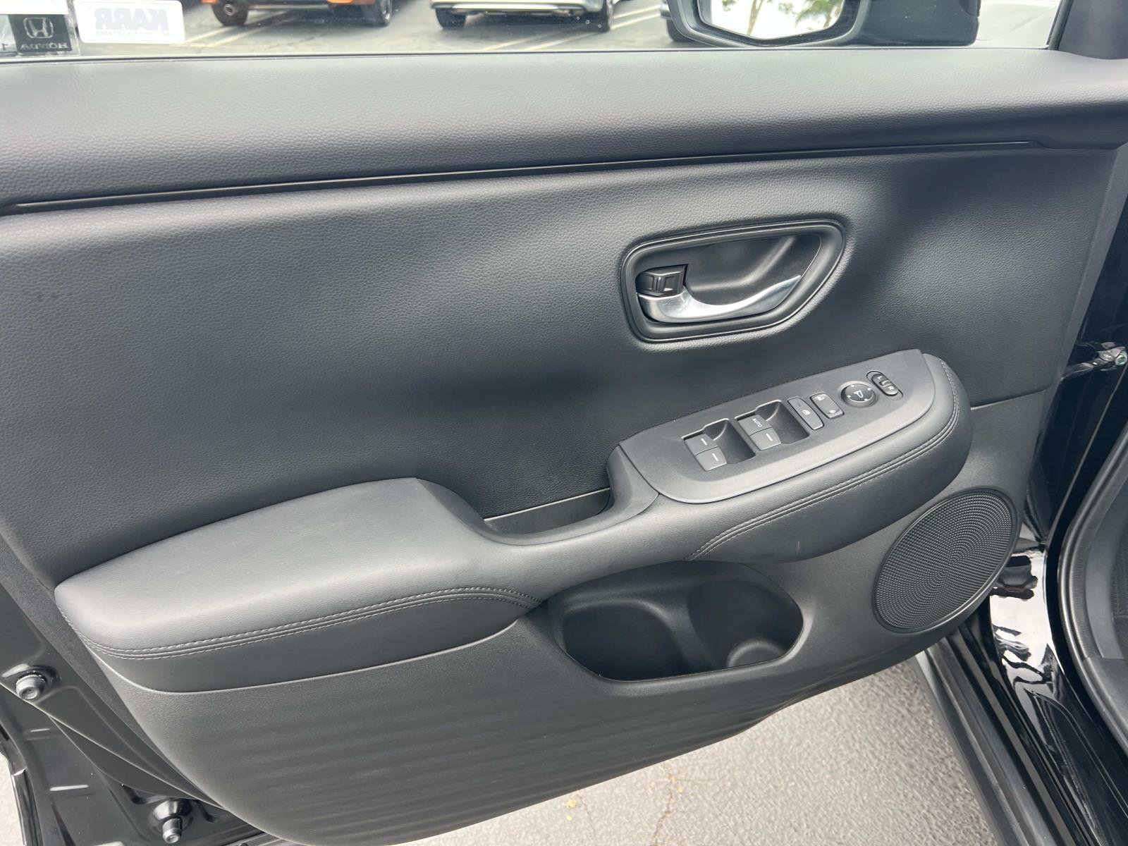 2025 Honda HR-V LX - Photo 6