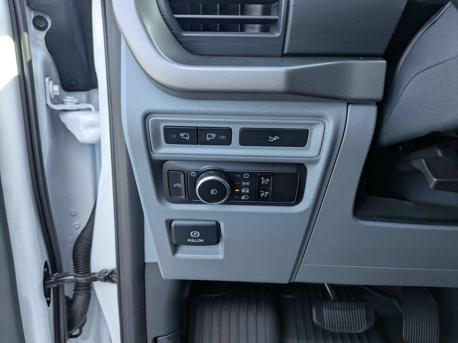 Used 2024 Oxford White FORD XLT image 16