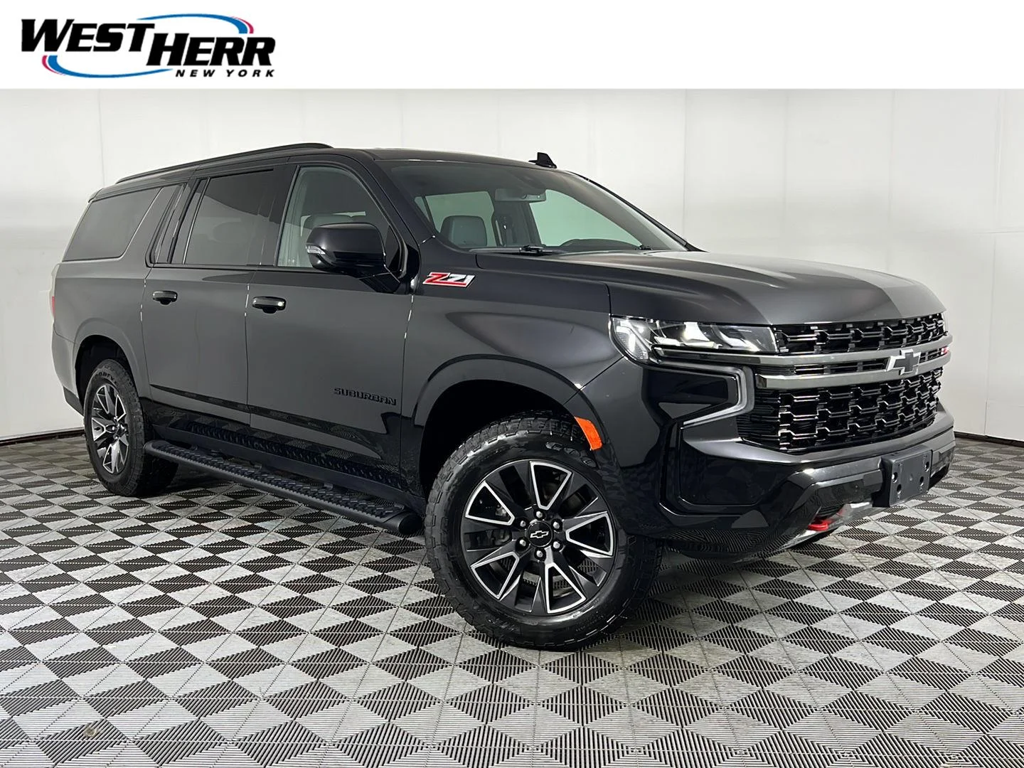 Used 2022 Black Chevrolet Z71 image 1