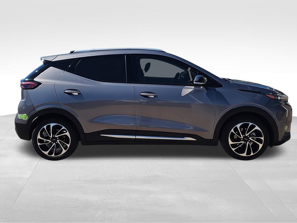 Used 2023 Chevrolet Bolt EUV Premier with VIN 1G1FZ6S01P4106176 for sale in Watsonville, CA