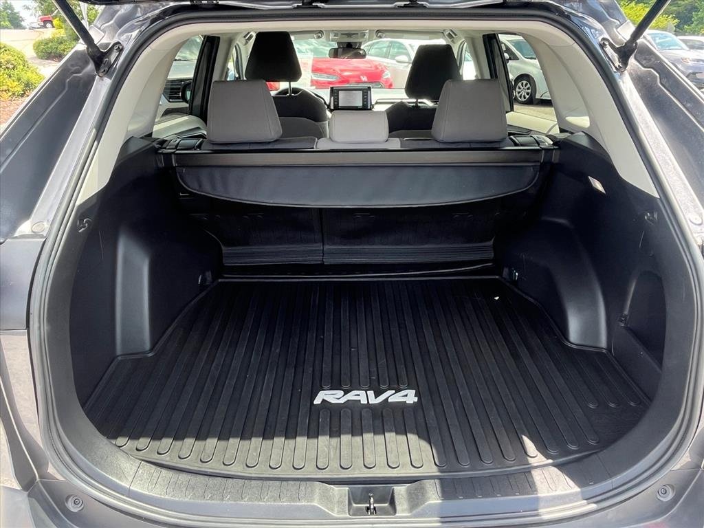 Used 2022 Magnetic Gray Metallic Toyota XLE image 23