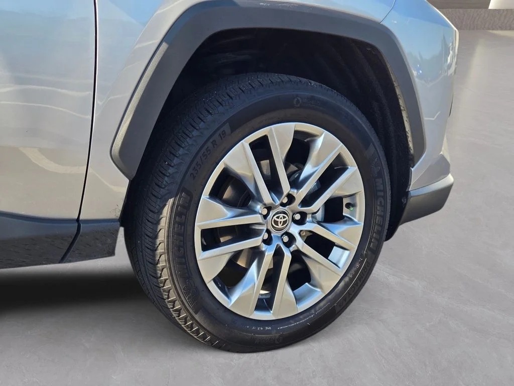 Used 2023 Silver Toyota XLE Premium image 11