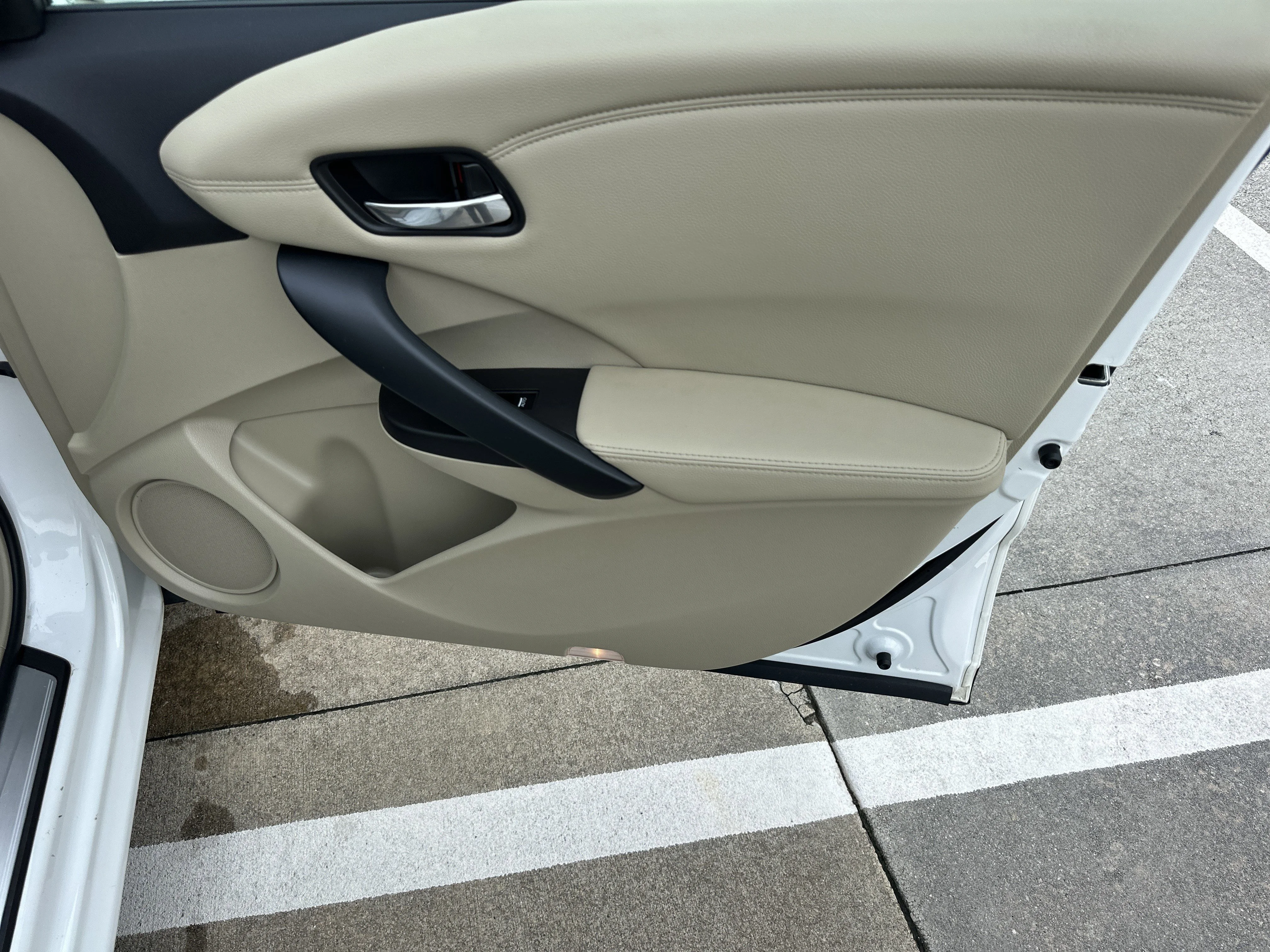 Used 2017 White Diamond Pearl Acura Advance Package image 16