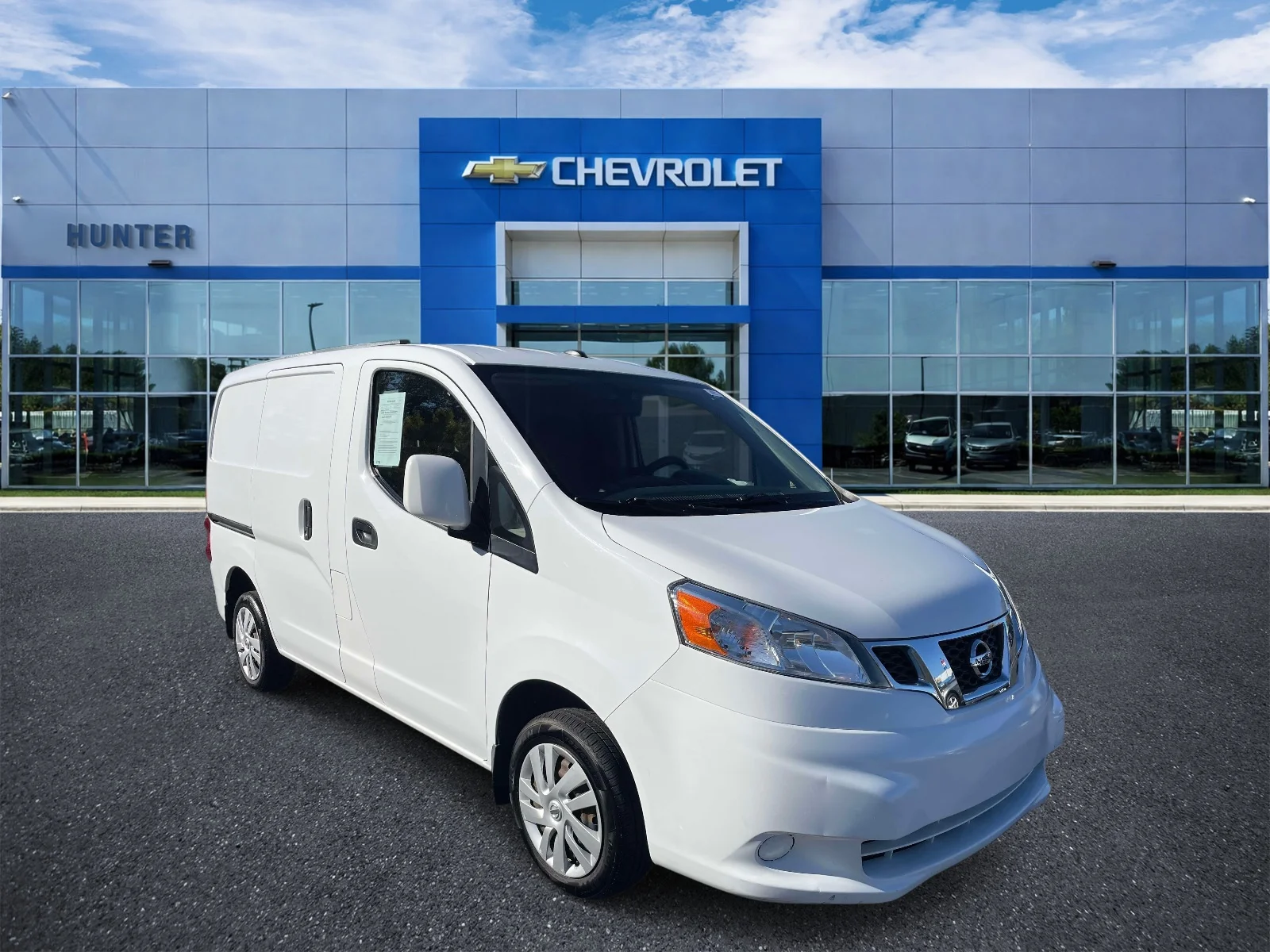 Used 2020 White Nissan SV Xtronic CVT image 1