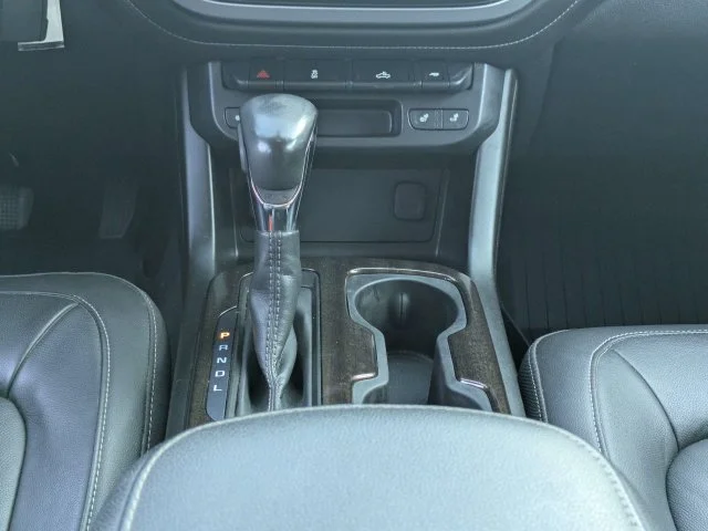 Used 2022 Gray GMC Elevation image 19