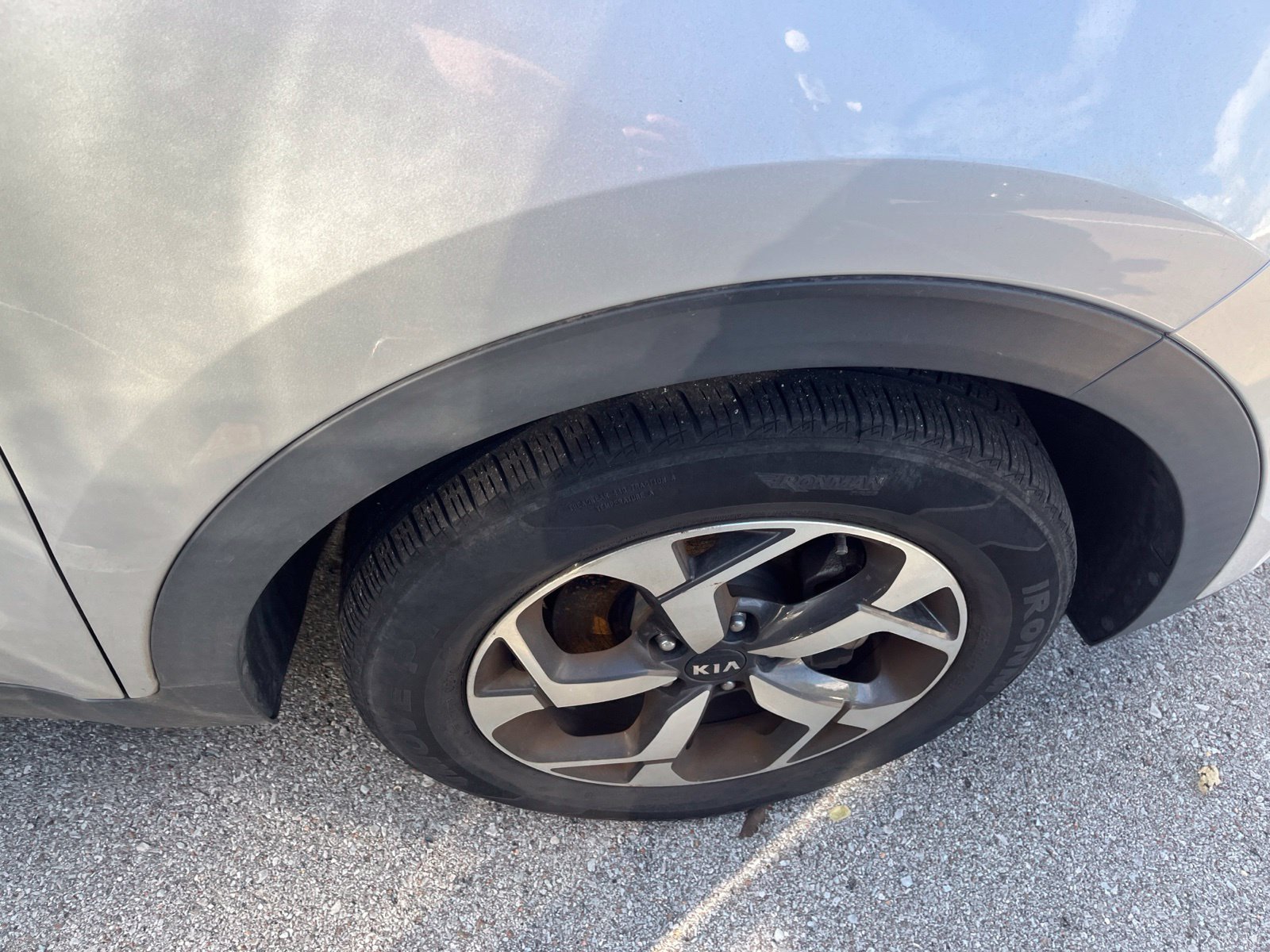 Used 2020 Sparkling Silver Kia LX image 6