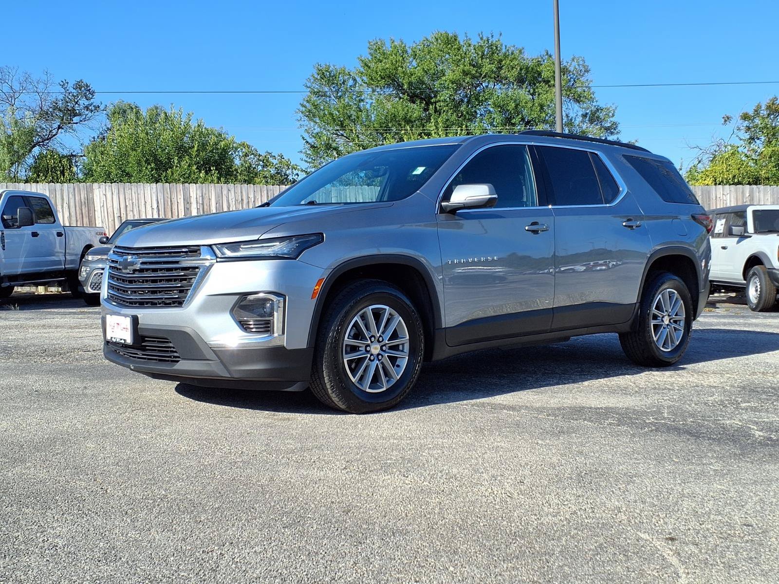 Used 2023 Sterling Gray Metallic Chevrolet LT Cloth image 1