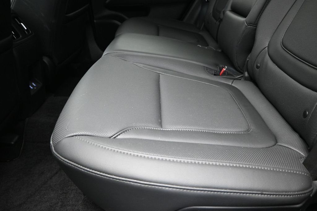 Used 2024 Black Hyundai SEL image 16